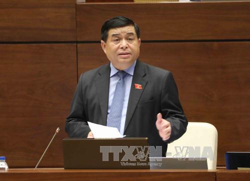 Bộ trưởng Nguyễn Chí Dũng giải trình về giải ngân vốn chậm